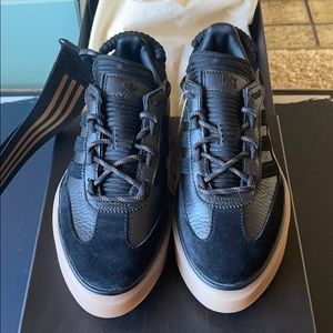 Ivy Park supersleek 72 black woman’s size 6